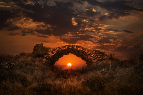 Hlle Foto: ©  Sondem @ AdobeStock