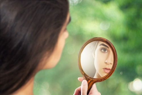 Spiegelgesetz Foto: ©  lassedesignen @ AdobeStock