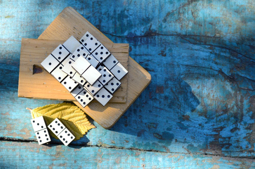 Domino-Orakel Foto: © oleksandrazoria @ AdobeStock