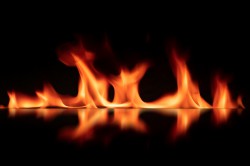 Flammenschrift Foto: © CHAINFOTO24 @ shutterstock