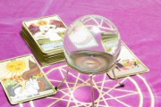 Online Tarot - Der erste Weg in die Welt der Karten Foto: © Patty @ Fotolia