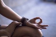 Selbstbewusstsein mit Meditation stärken Foto: © Luna Vandoorne @ shutterstock
